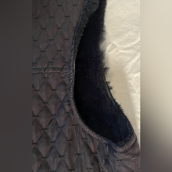 St.John Fur Silk Vest. Reversible. Size Medium. Stunning! - Picture 7 of 10